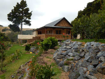 Cottage and rock wall(copy1)